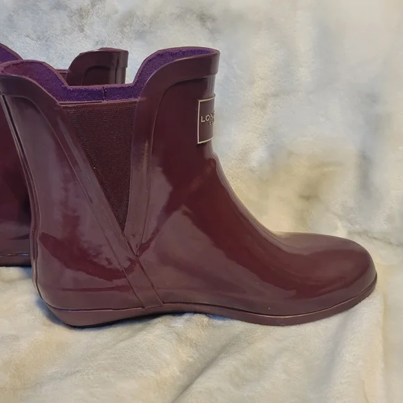 London Fog Women's Burgundy Rain Boots - Picture 6 of 9